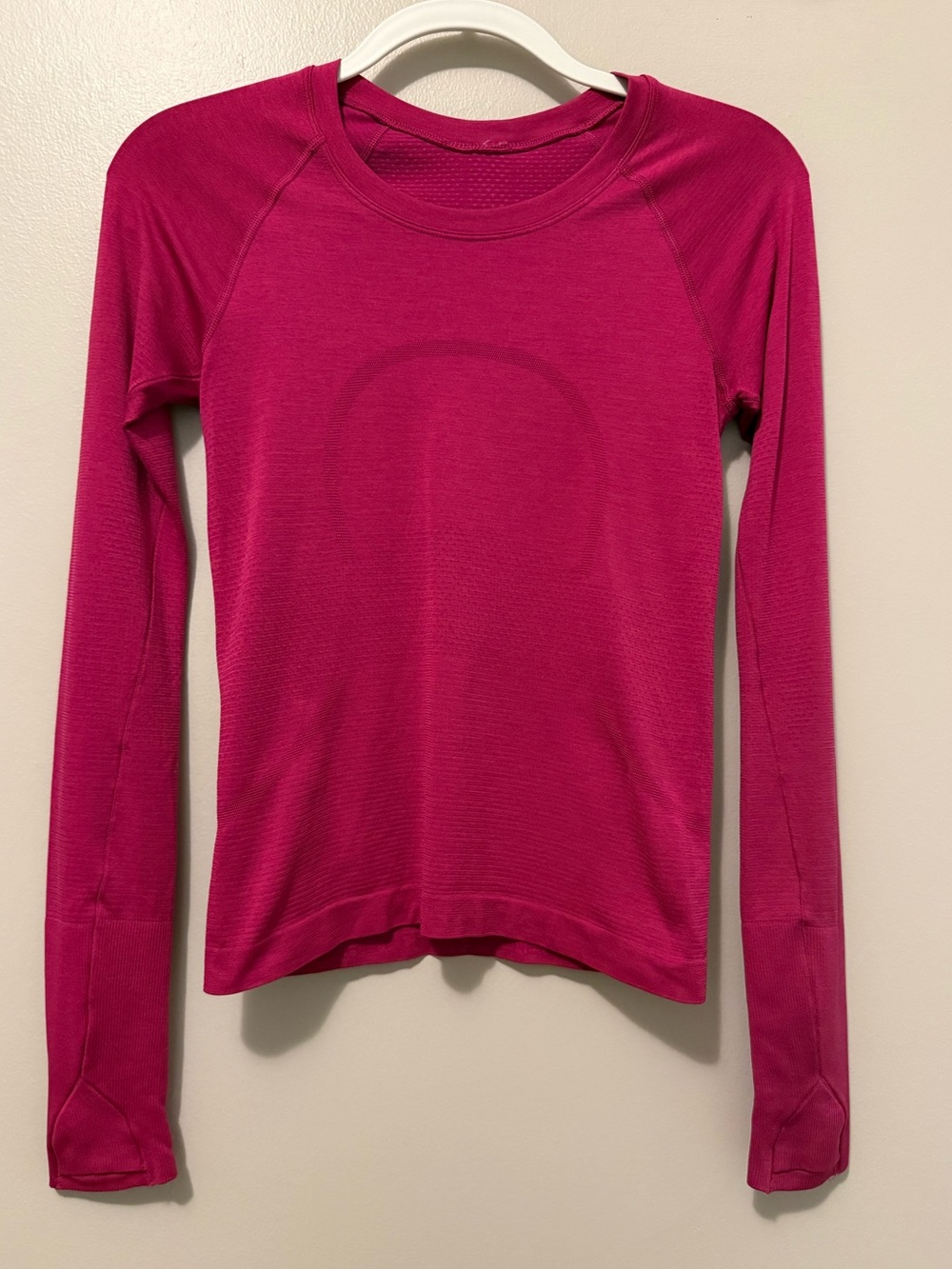 Lululemon Swiftly Tech Long-Sleeve Shirt 2.0 Waist Length | Ripened Raspberry - Picture 3 of 7